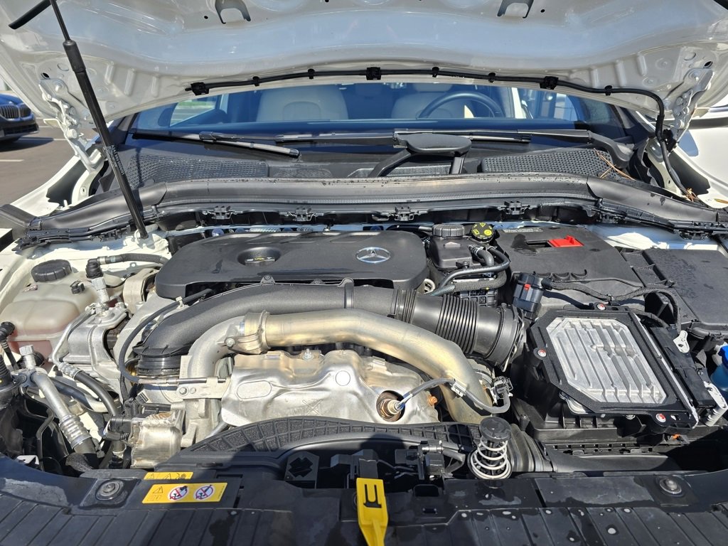 Used 2025 Mercedes-Benz GLA 250 image 12