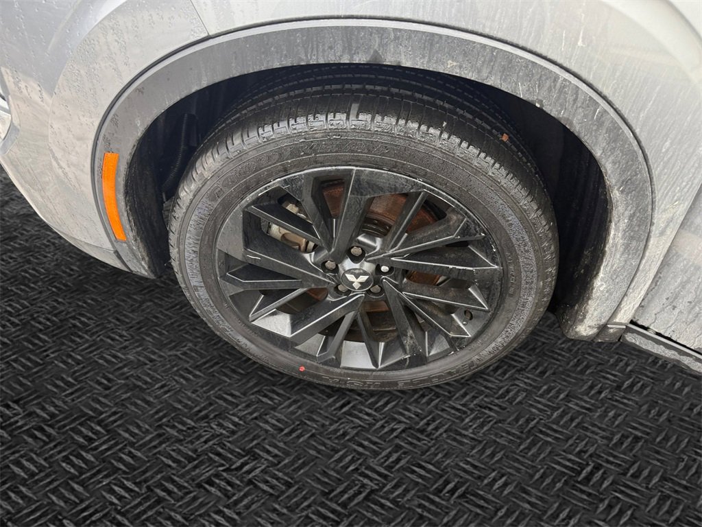 Used 2022 Mitsubishi Outlander SEL Black Edition image 8