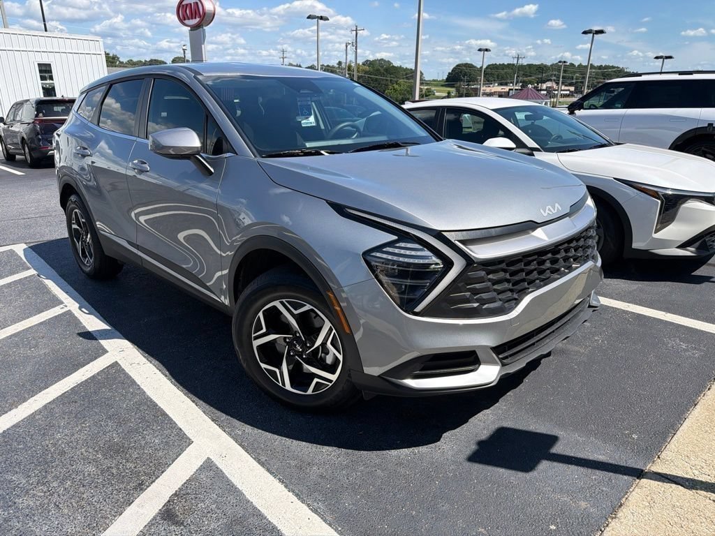 Certified 2024 Kia Sportage LX AWD/4WD image 3