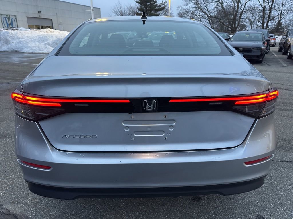Used 2025 Honda Accord SE image 3