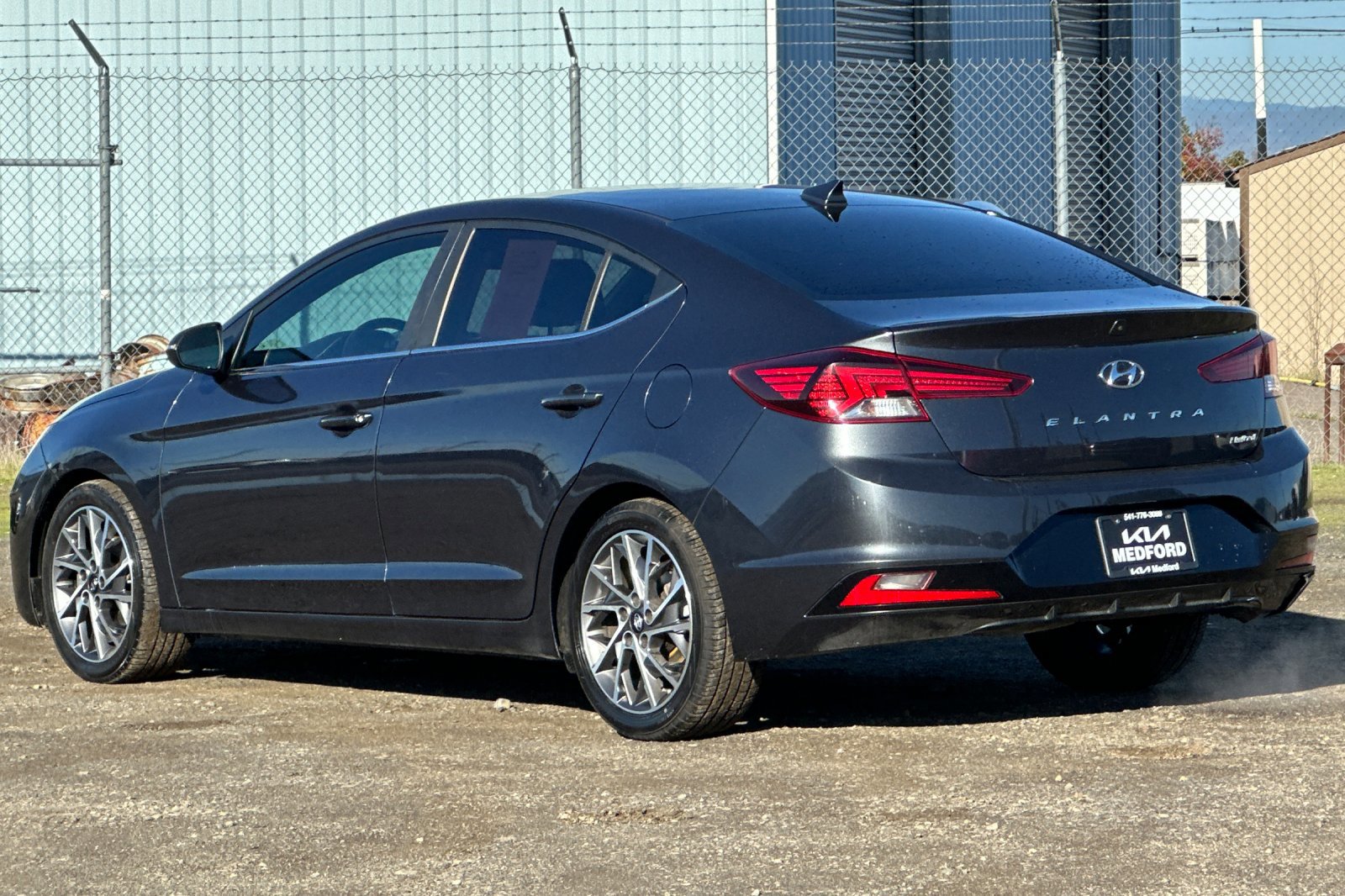 Used 2020 Hyundai Elantra Limited image 7