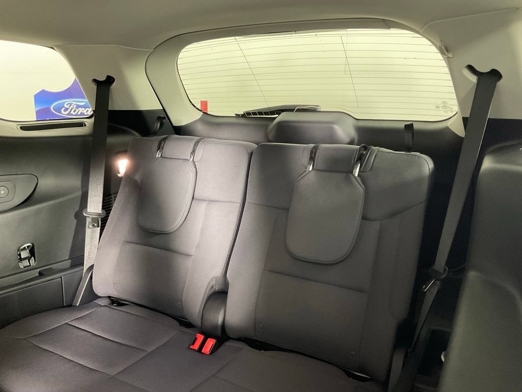 New 2026 Ford Explorer Active RWD image 17