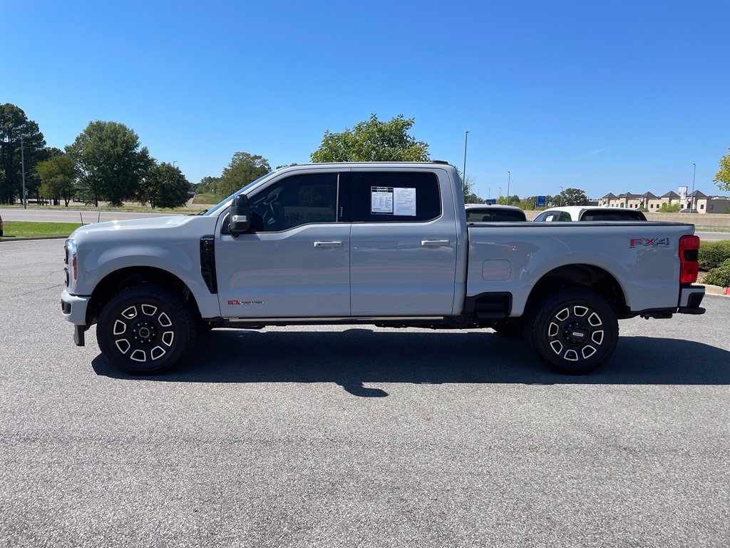 Used 2026 Ford F250 Platinum AWD/4WD image 4