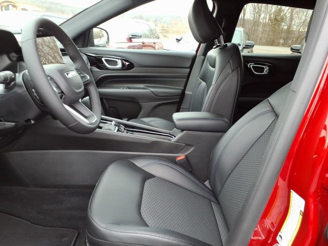 New 2026 Jeep Compass Latitude AWD/4WD image 7