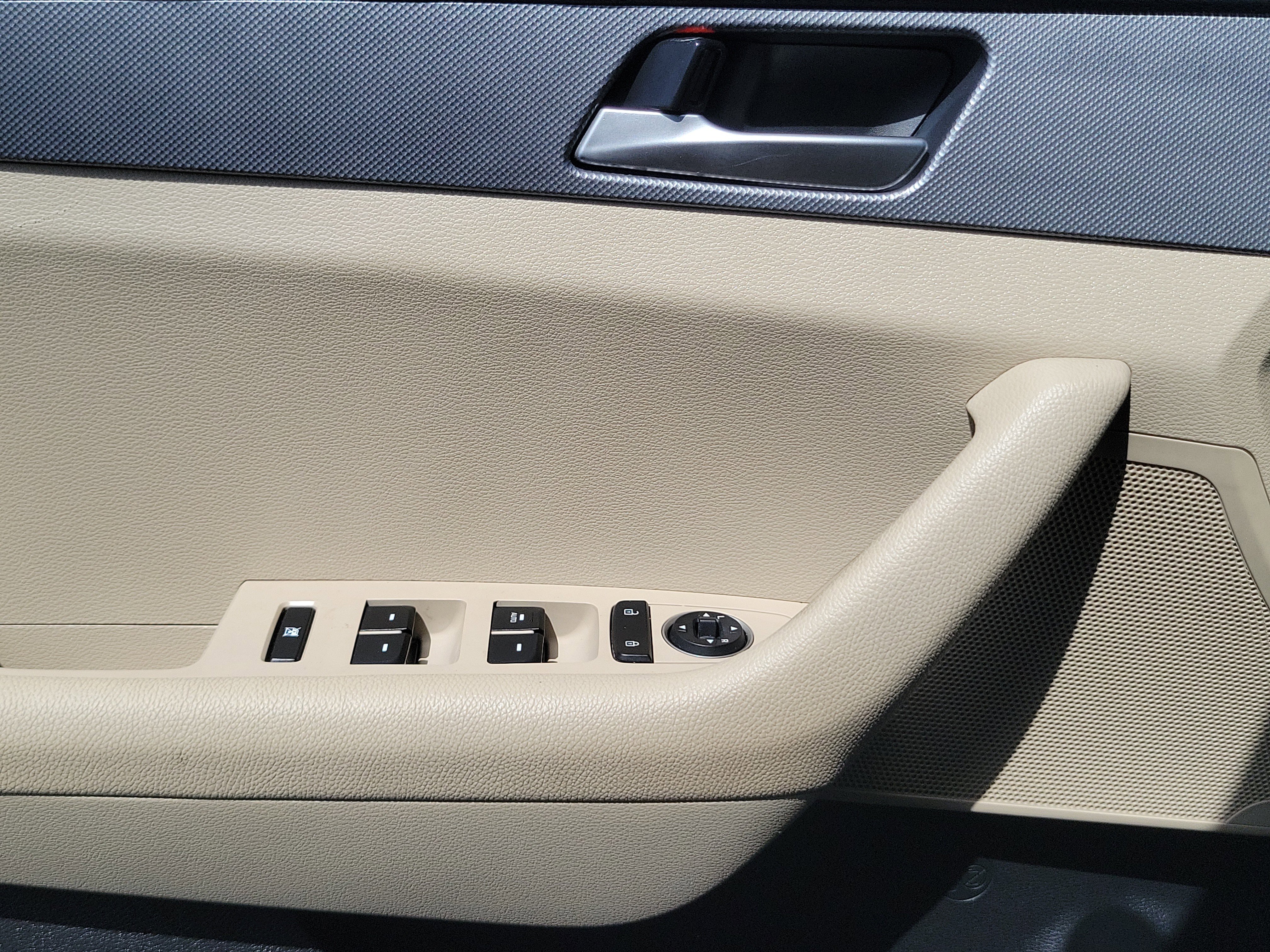 Used 2019 Hyundai Sonata SE image 17