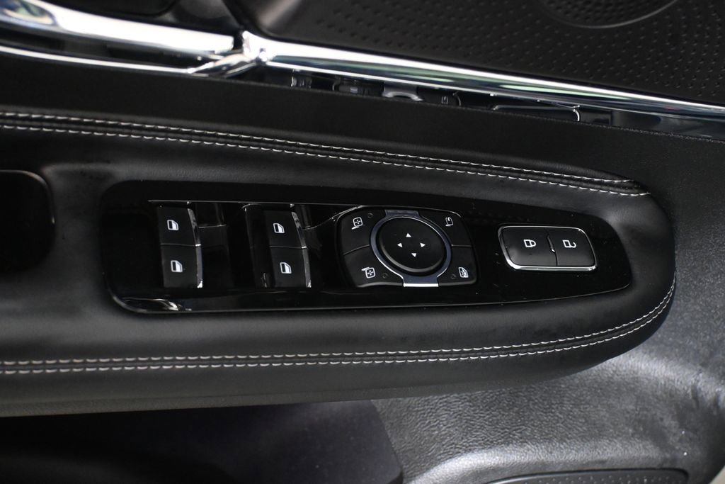 Used 2024 Lincoln Corsair AWD w/ Equipment Group 101A image 29