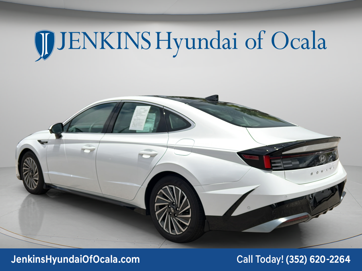 Used 2025 Hyundai Sonata Limited FWD image 5