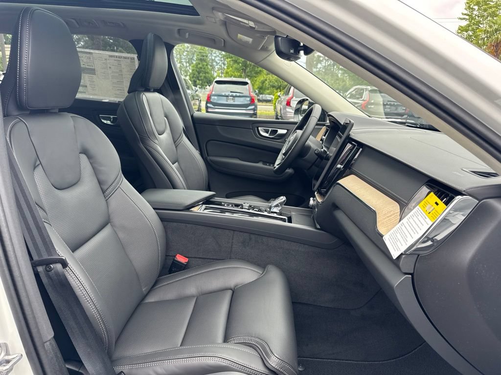 New 2026 Volvo XC60 T8 Ultra w/ Protection Package Premier AWD/4WD image 21