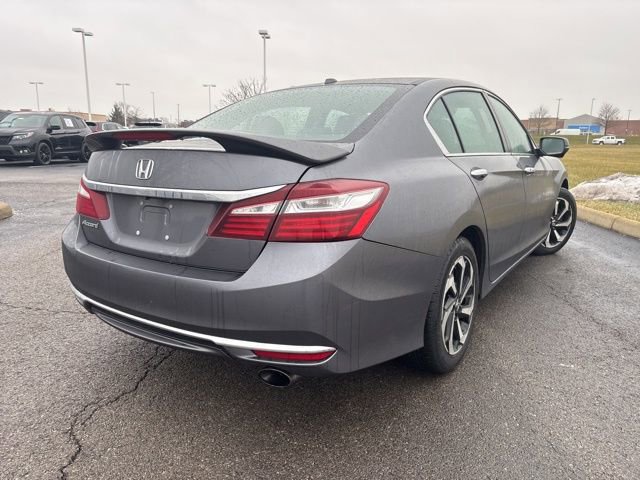 Used 2017 Honda Accord EX image 9