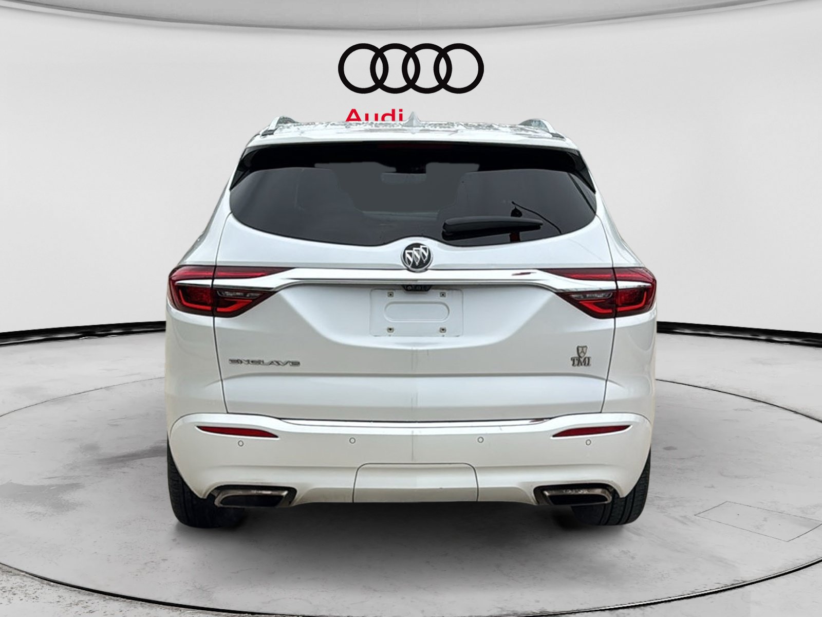 Used 2020 Buick Enclave Avenir w/ Avenir Technology Package FWD image 6