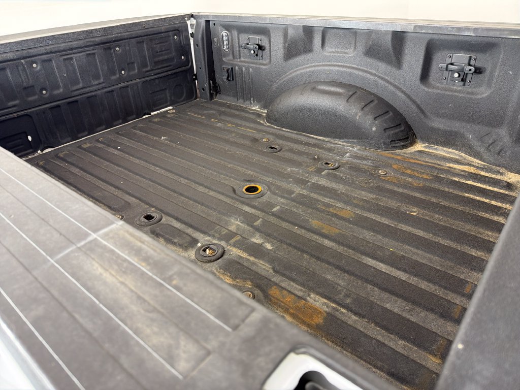 Used 2023 Ford F350 Lariat w/ Sport Appearance Package AWD/4WD image 24