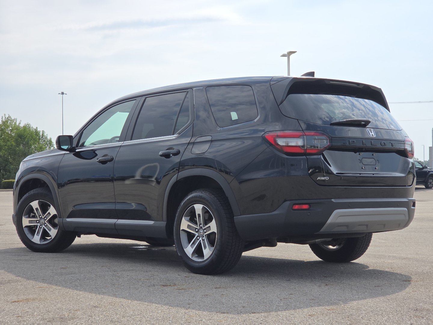 Used 2023 Honda Pilot EX-L image 16