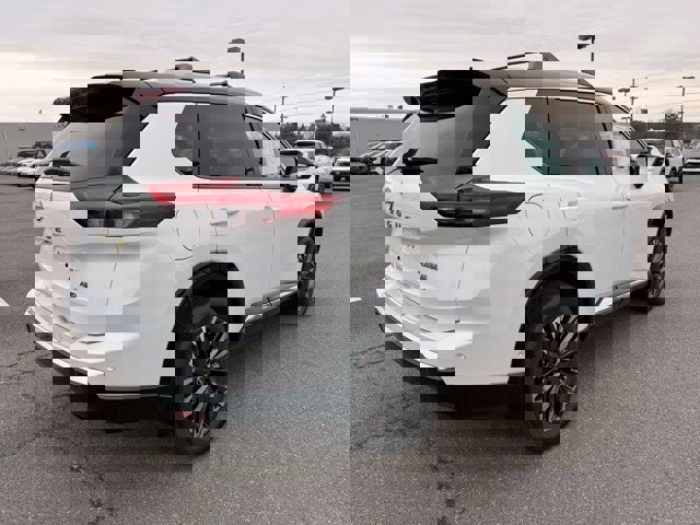 New 2026 Nissan Rogue Platinum w/ Platinum Premium Package image 5