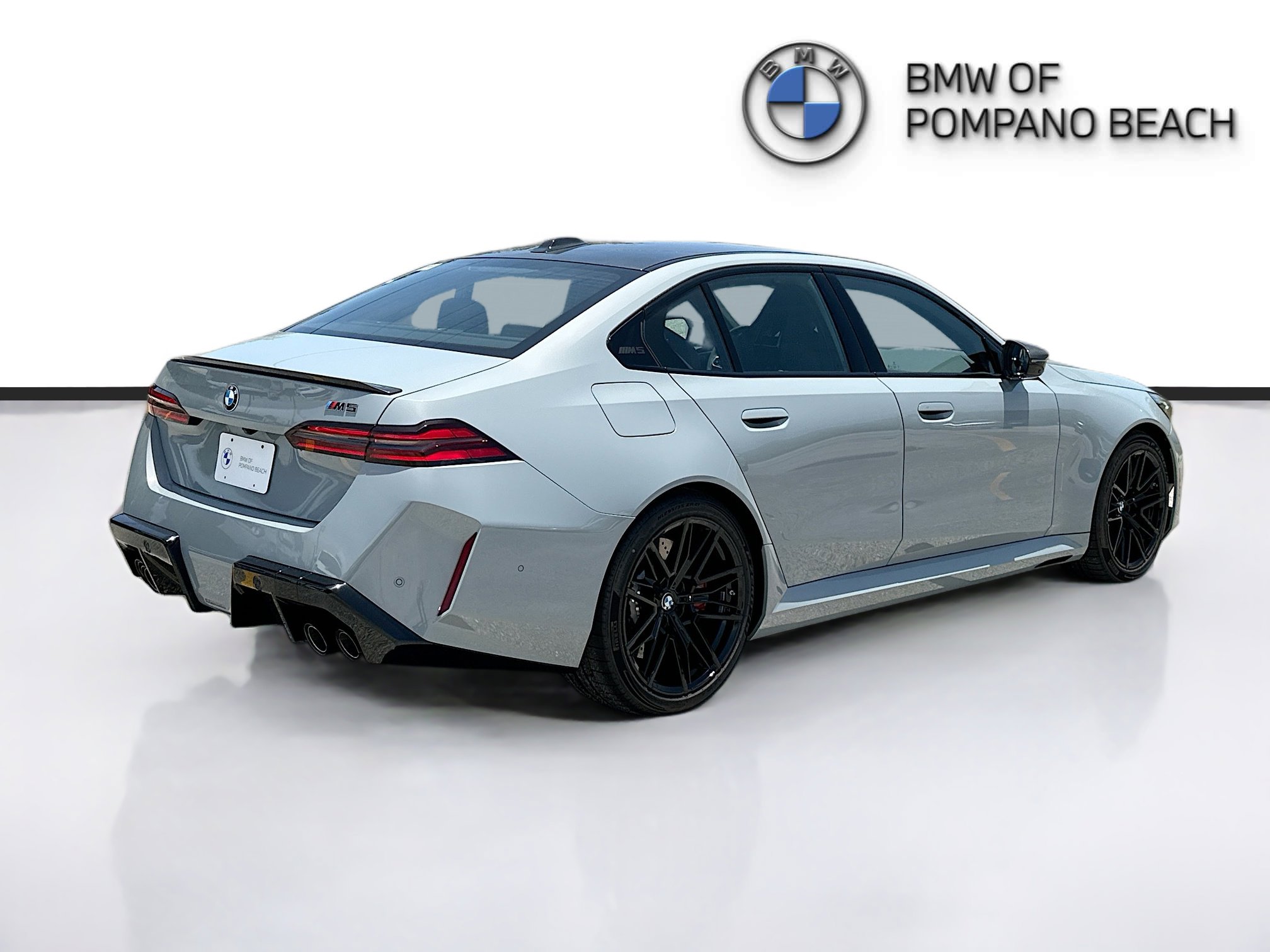 New 2026 BMW M5 w/ Carbon Package image 7