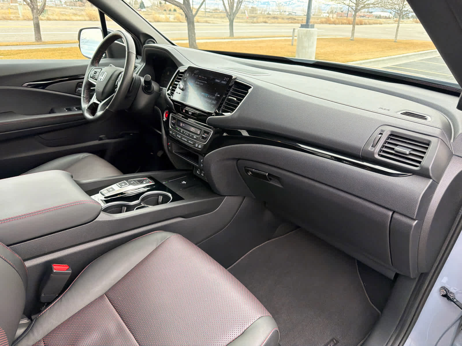 Used 2025 Honda Ridgeline Black Edition image 14