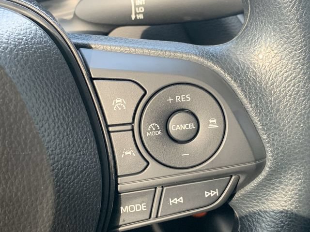 Used 2026 Toyota Corolla LE FWD image 28