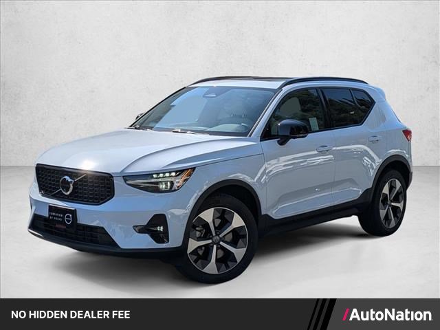 Used 2026 Volvo XC40 B5 Plus w/ Protection Package Premier AWD/4WD image 1