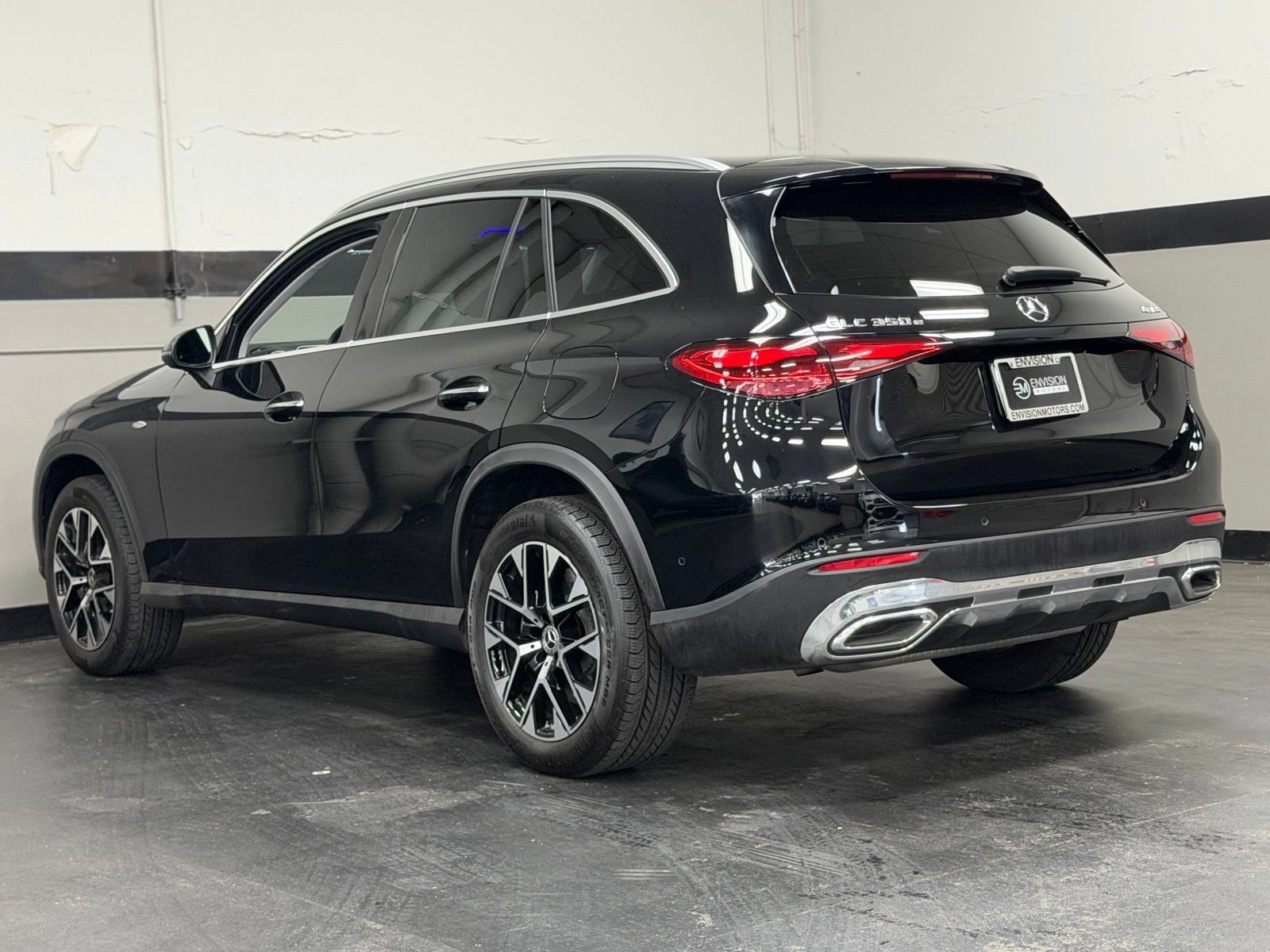 Used 2025 Mercedes-Benz GLC 350e 4MATIC image 9