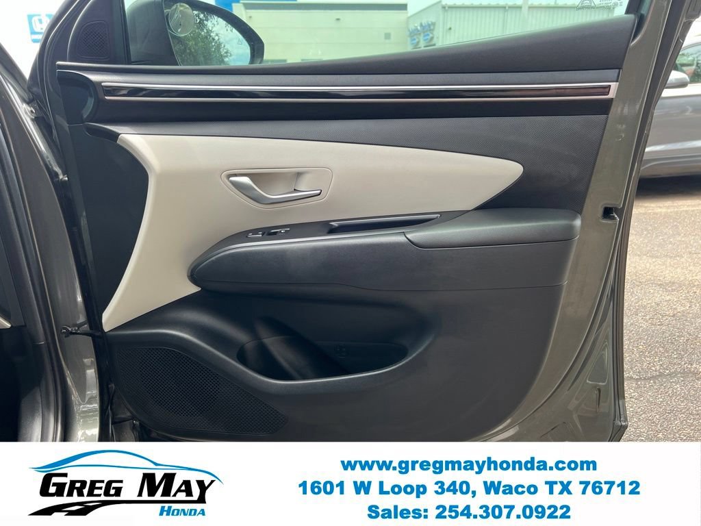 Used 2023 Hyundai Tucson SE FWD image 12