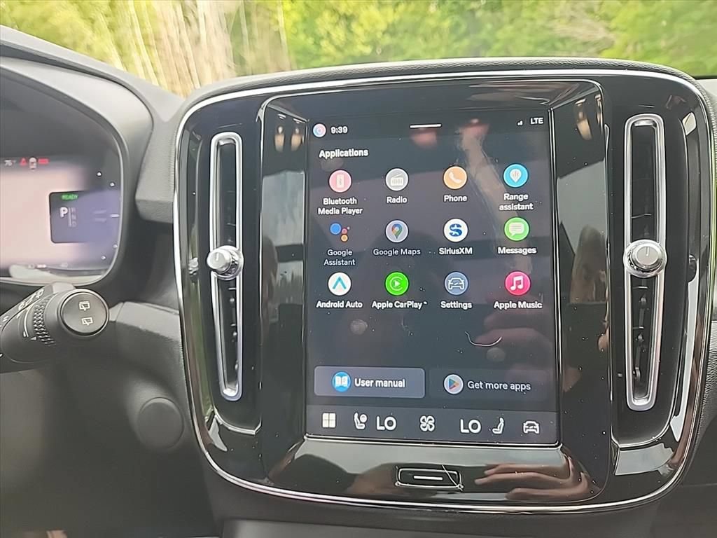 Certified 2023 Volvo XC40 Recharge Ultimate w/ Protection Package Premier AWD/4WD image 16