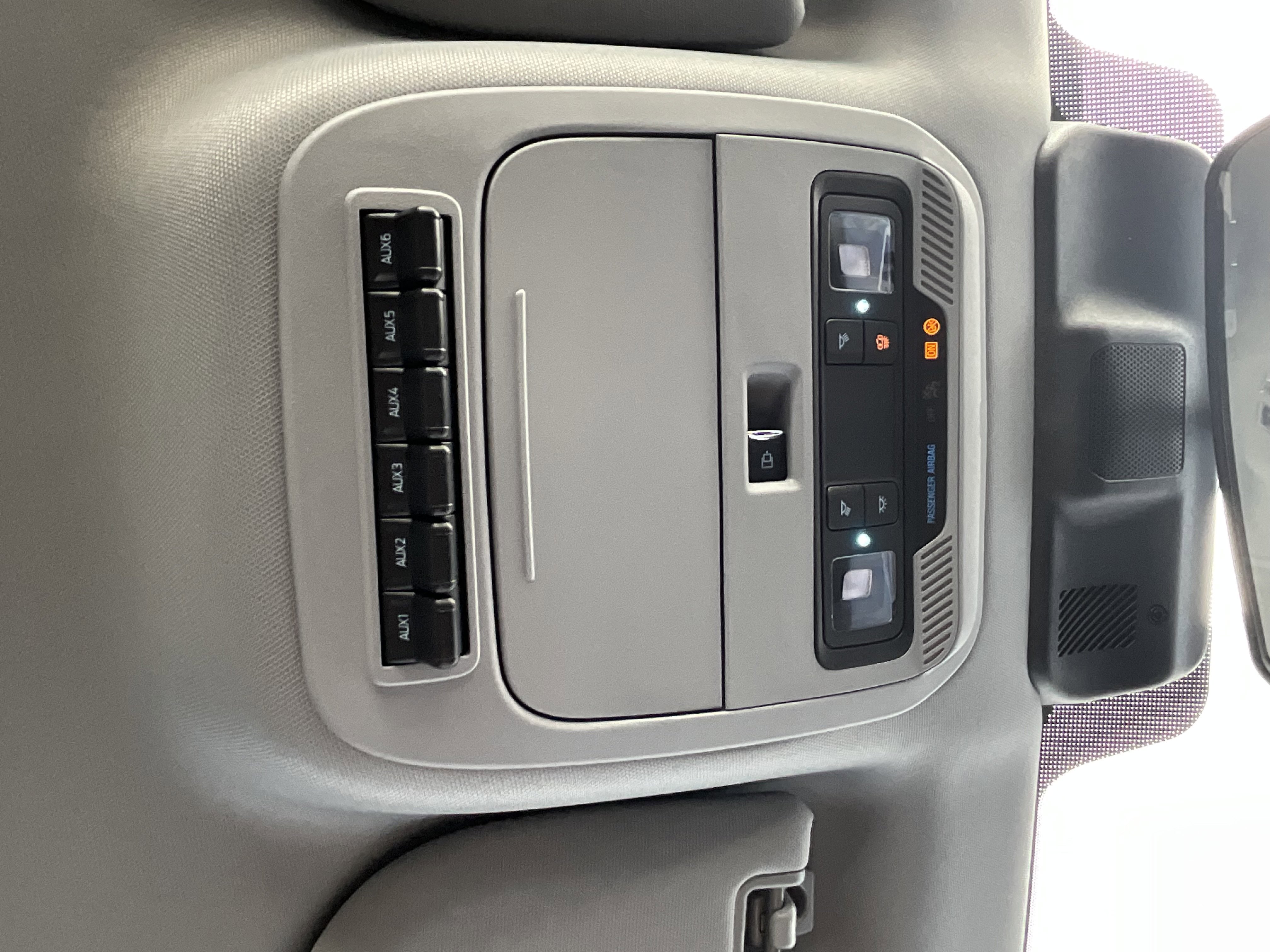 New 2026 Ford F550 4x4 Crew Cab image 17