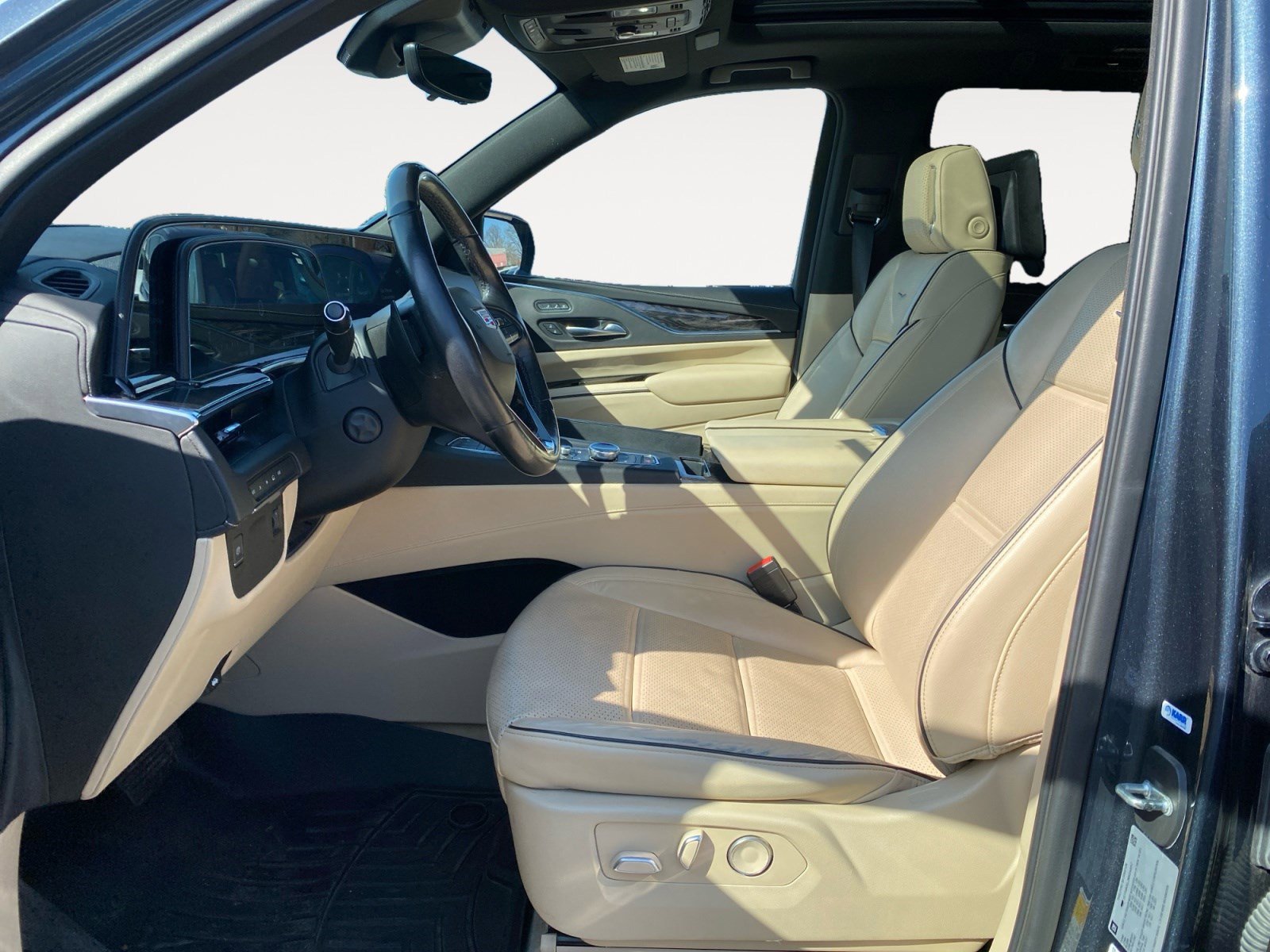 Used 2021 Cadillac Escalade ESV Premium Luxury image 7