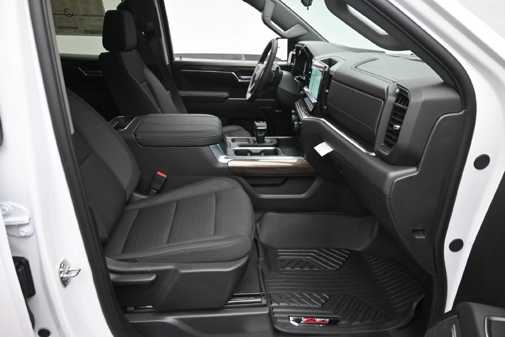 New 2026 Chevrolet Silverado 1500 LT Trail Boss w/ Convenience Package II AWD/4WD image 9