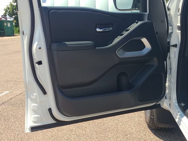 New 2026 Nissan Frontier SV w/ All-Weather Content Package AWD/4WD image 10