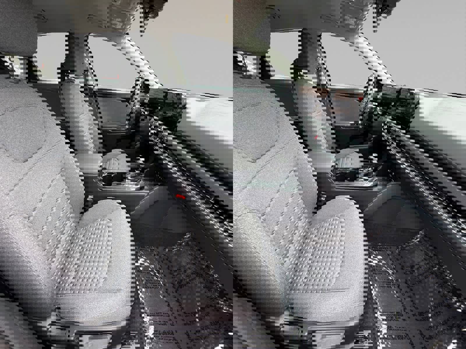 Used 2025 Kia K4 EX image 15