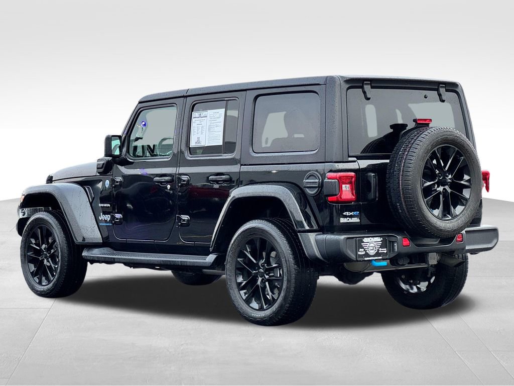 Used 2021 Jeep Wrangler Unlimited Sahara w/ Dual Top Group AWD/4WD image 5