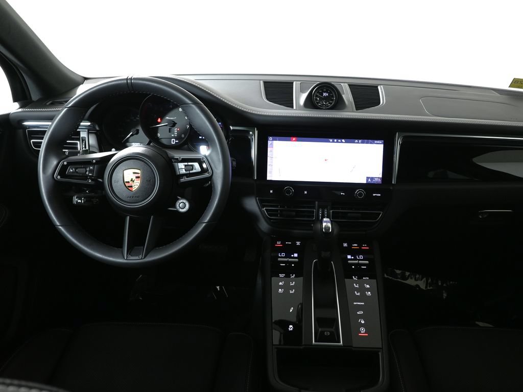 Used 2025 Porsche Macan Turbo AWD/4WD image 16