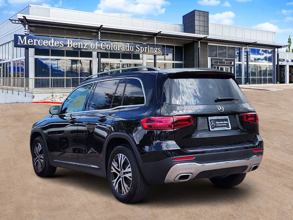 Used 2026 Mercedes-Benz GLB 250 4MATIC image 7