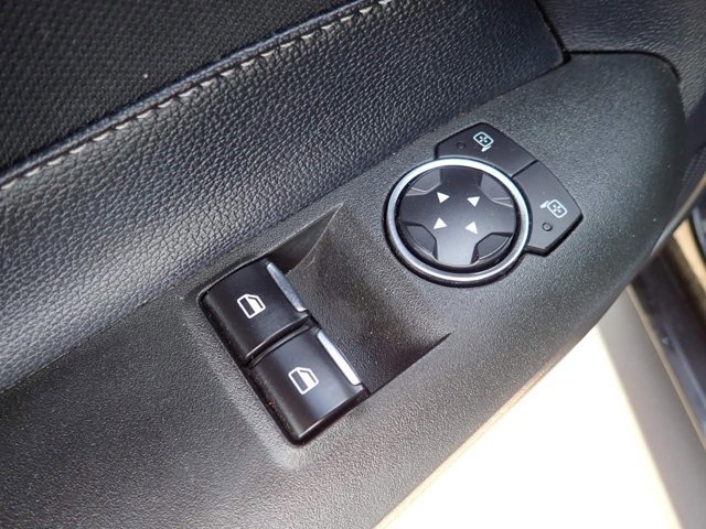 Used 2018 Ford Mustang EcoBoost image 11