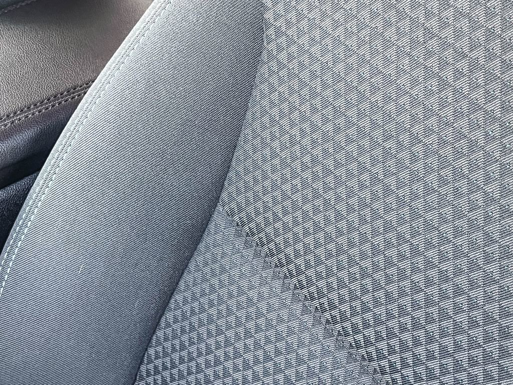 Used 2022 Chevrolet Bolt EUV LT image 53