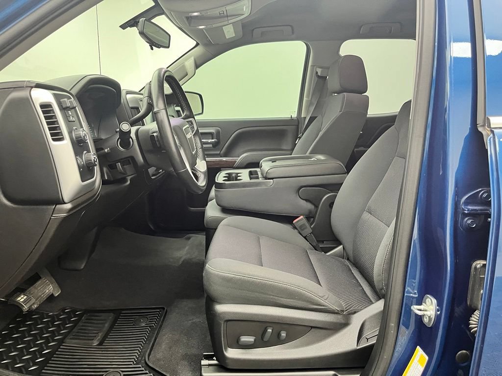 Used 2019 GMC Sierra 1500 SLE w/ SLE Value Package AWD/4WD image 18