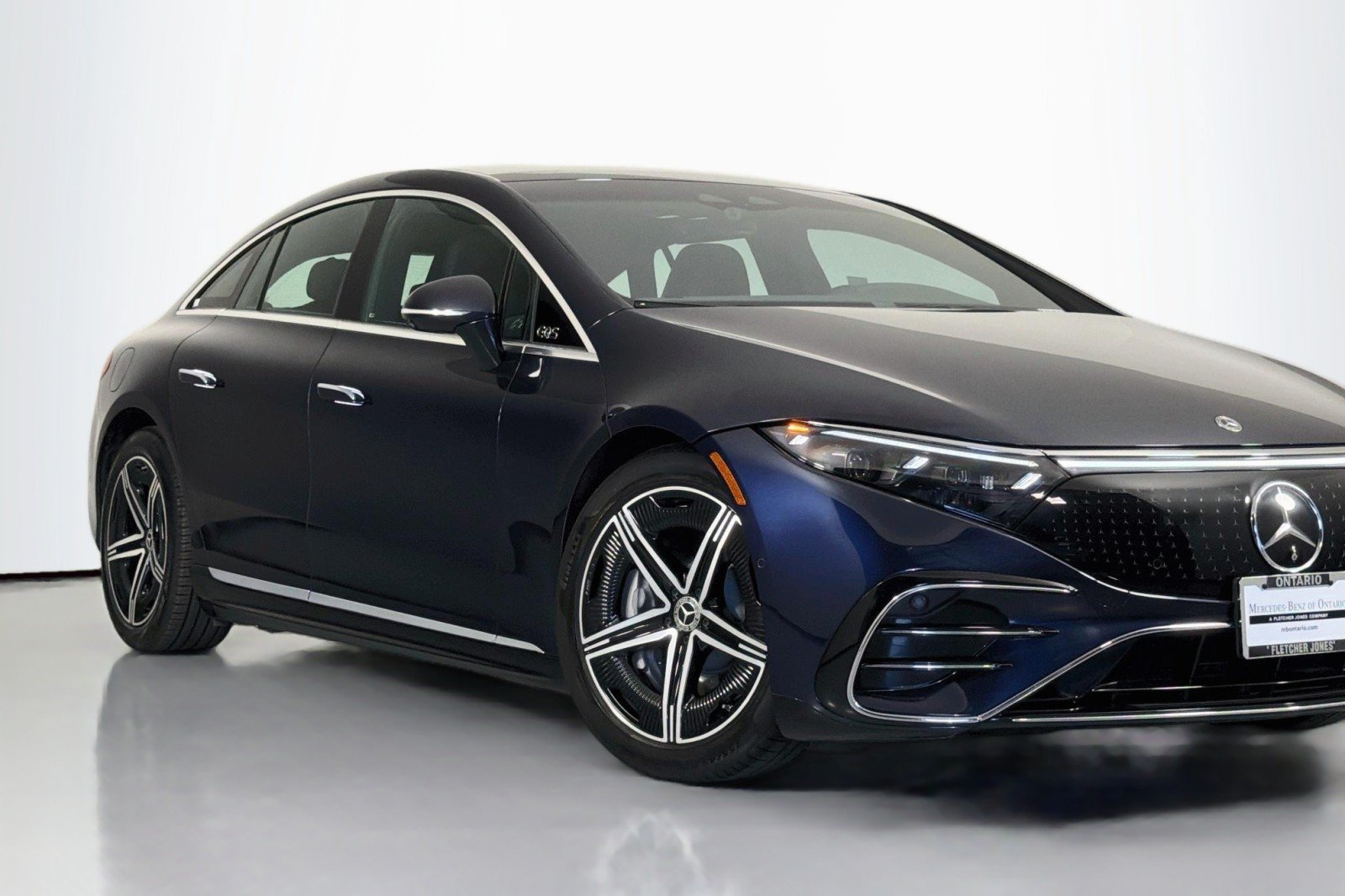 Certified 2022 Mercedes-Benz EQS 580 4MATIC Sedan image 13