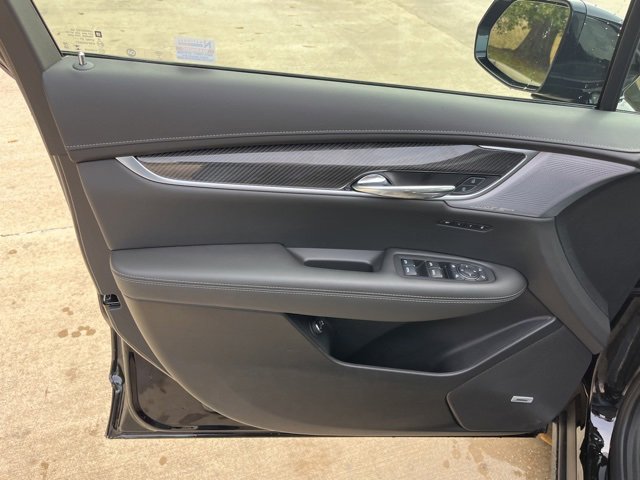 New 2025 Cadillac XT6 Sport w/ LPO, Floor Liner Package image 14