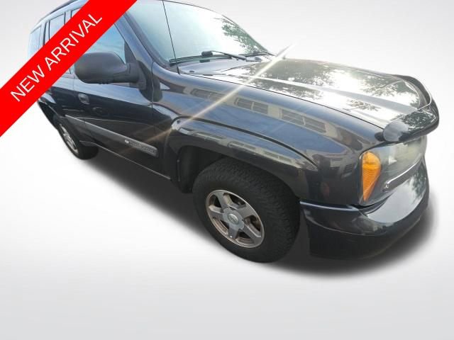 Used 2004 Chevrolet TrailBlazer LS w/ LS Preferred Equipment Group AWD/4WD image 1