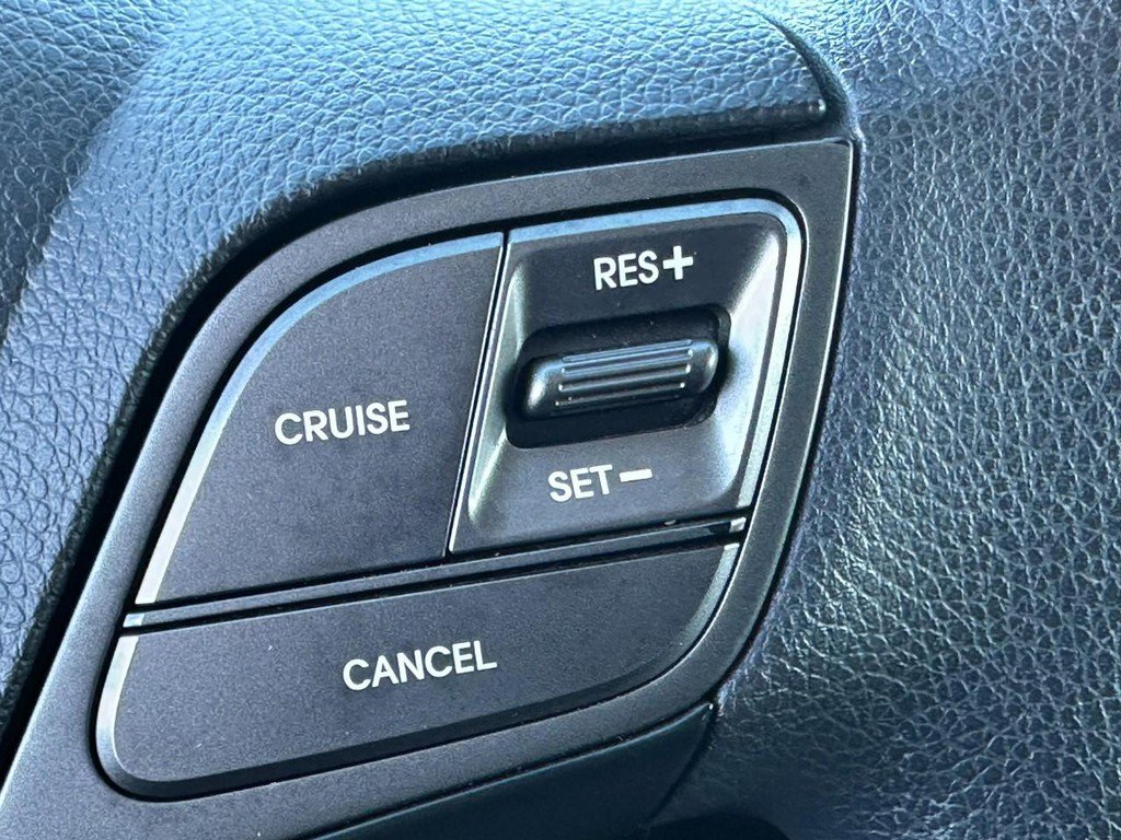 Used 2018 Hyundai Santa Fe Sport image 20