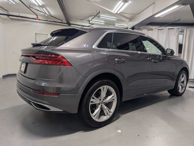 Used 2020 Audi Q8 Prestige w/ Prestige Package AWD/4WD image 3
