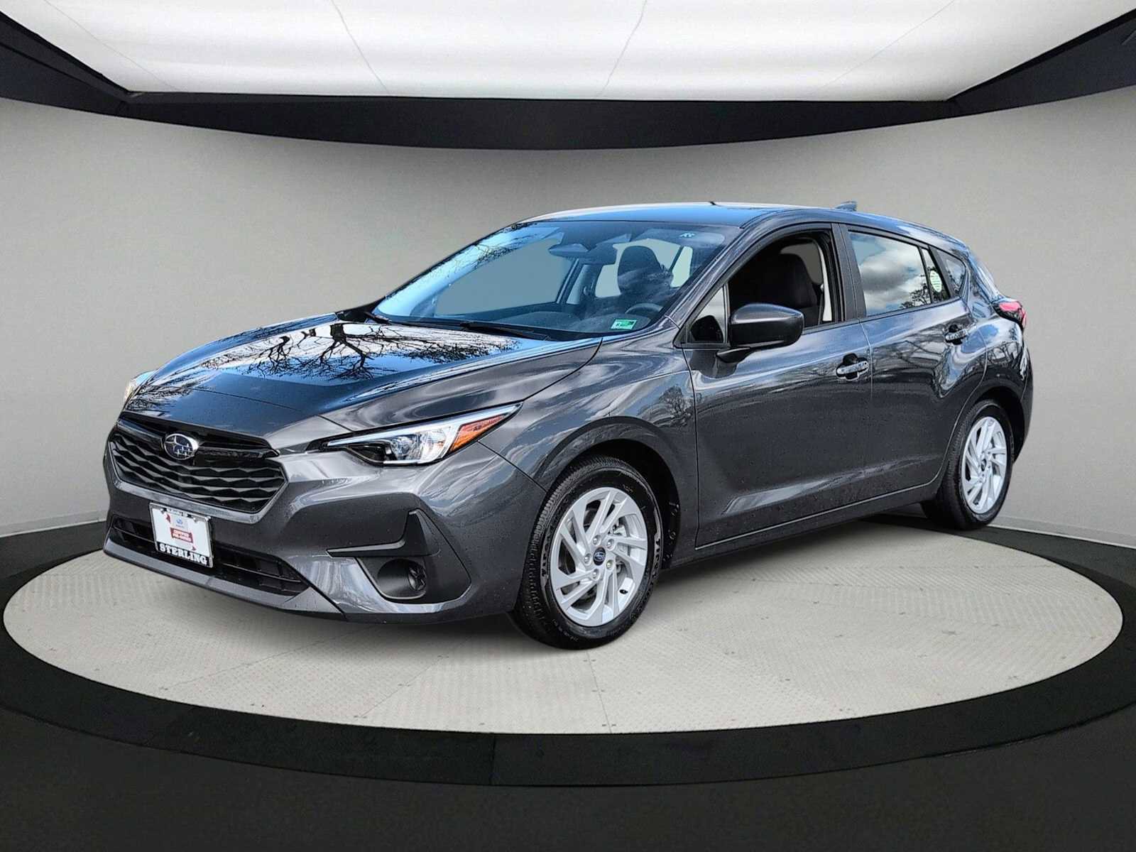 Certified 2025 Subaru Impreza 2.0i image 4