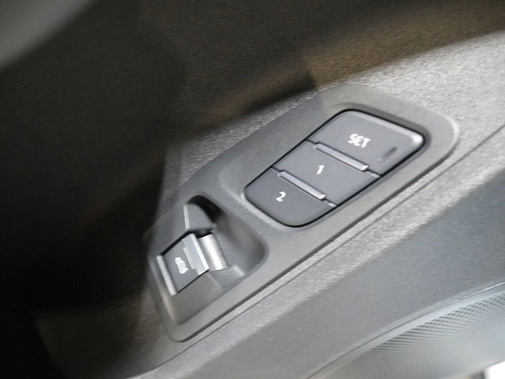 New 2026 Audi Q3 quattro 2.0T AWD/4WD image 19