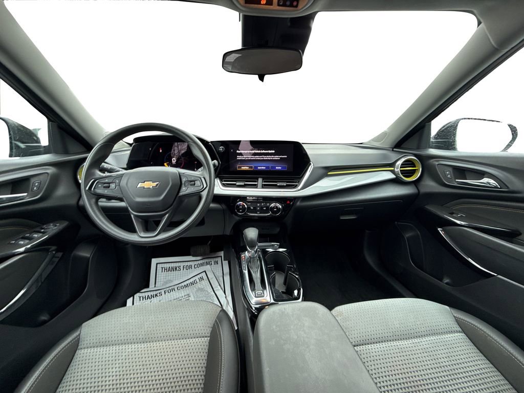 Used 2024 Chevrolet Trax LT image 15