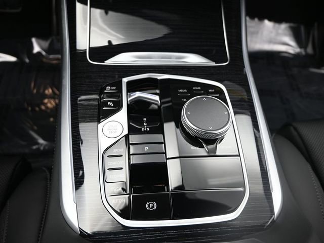 New 2026 BMW X5 xDrive40i w/ M Sport Package image 14