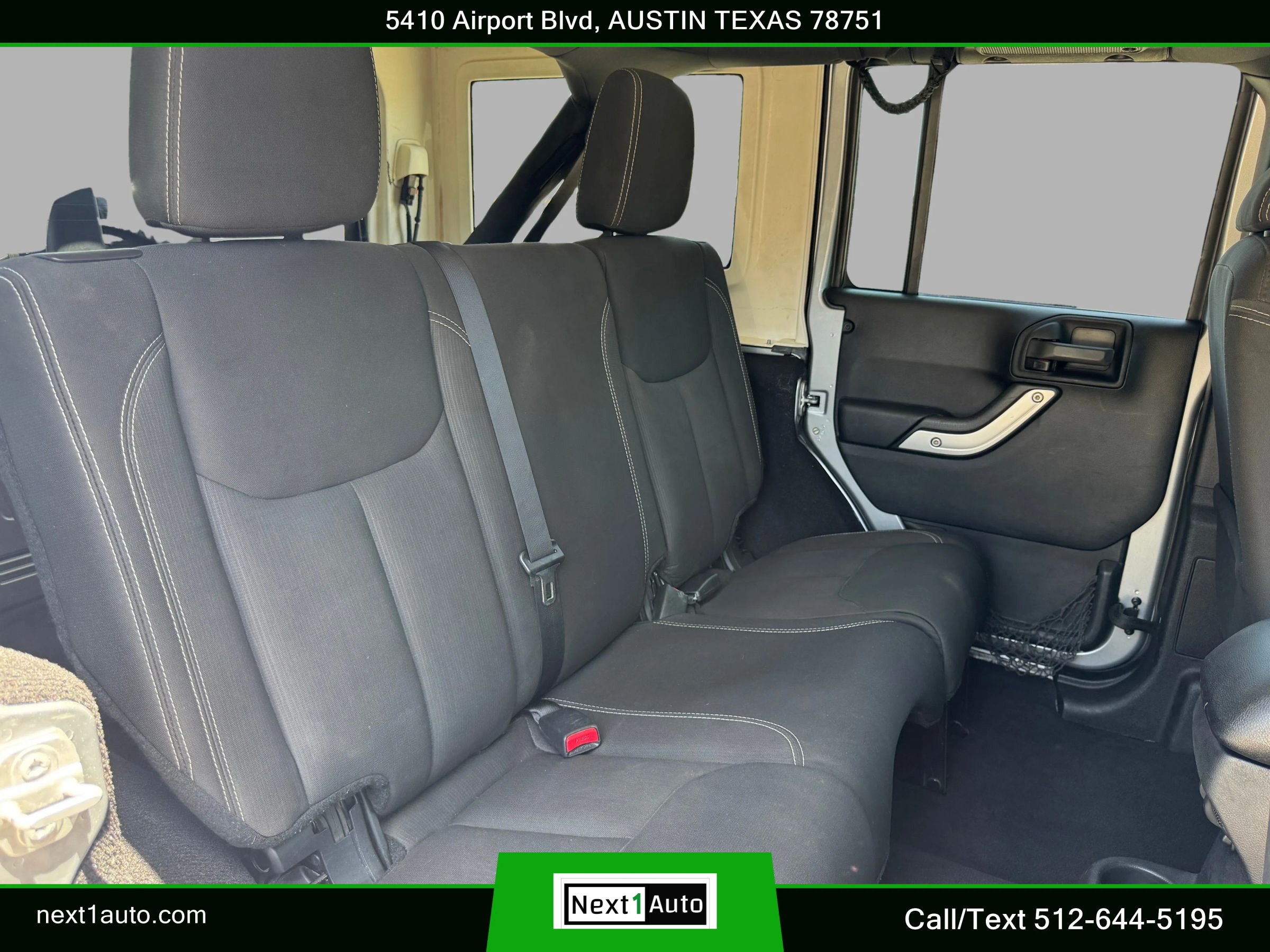 Used 2016 Jeep Wrangler Unlimited Sahara w/ Max Tow Package AWD/4WD image 31