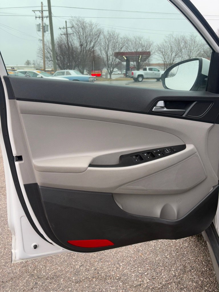 Used 2017 Hyundai Tucson SE image 10