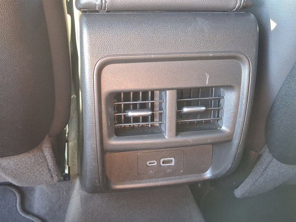 Certified 2025 Cadillac XT4 Premium Luxury AWD/4WD image 10