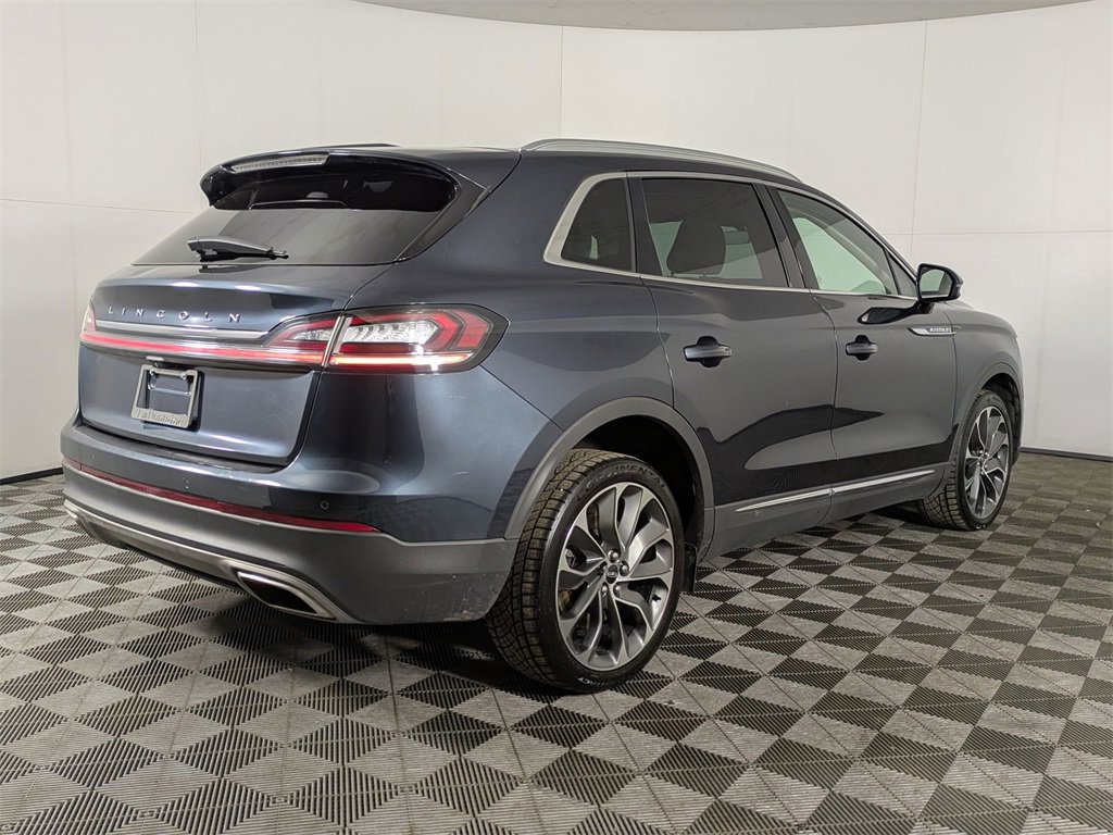 Used 2022 Lincoln Nautilus Reserve image 5