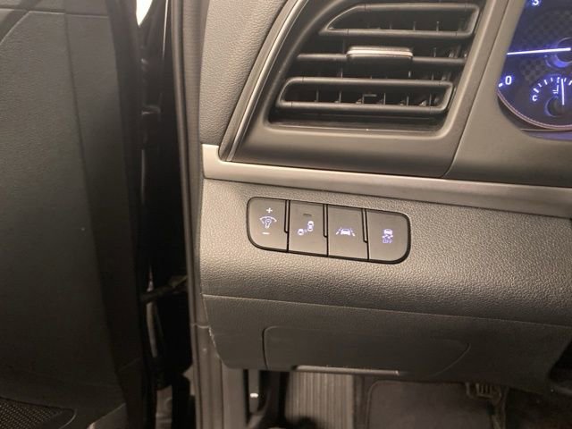 Used 2020 Hyundai Elantra SEL w/ Cargo Package (C1) image 16