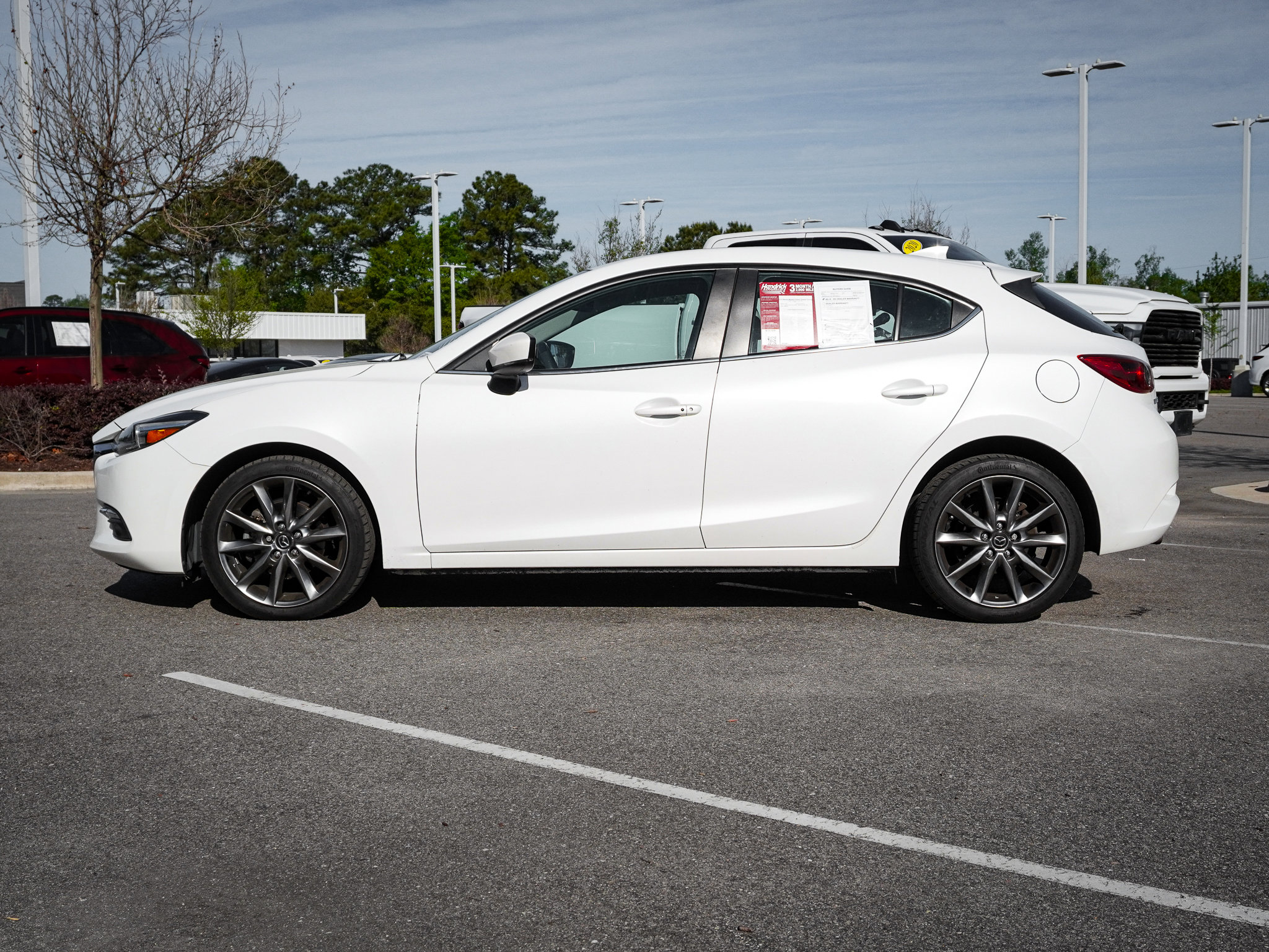 Used 2018 MAZDA MAZDA3 Grand Touring w/ Premium Equipment Package image 7